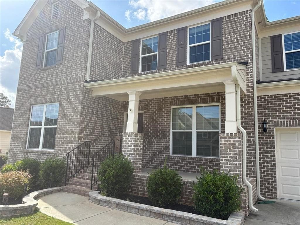 5 bedroom, 4 bathroom, 3,346 sq ft single family residence for rent at 2975 Waverly Walk Point, Cumming, GA 30041 for $3,100 a month — photo 2