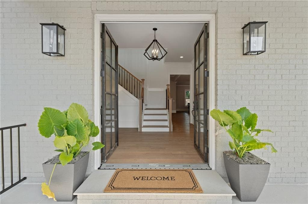 5 bedroom, 7 bathroom, 4,700 sq ft single family residence for sale at 16500 Hopewell Road, Alpharetta, GA 30004 — photo 3