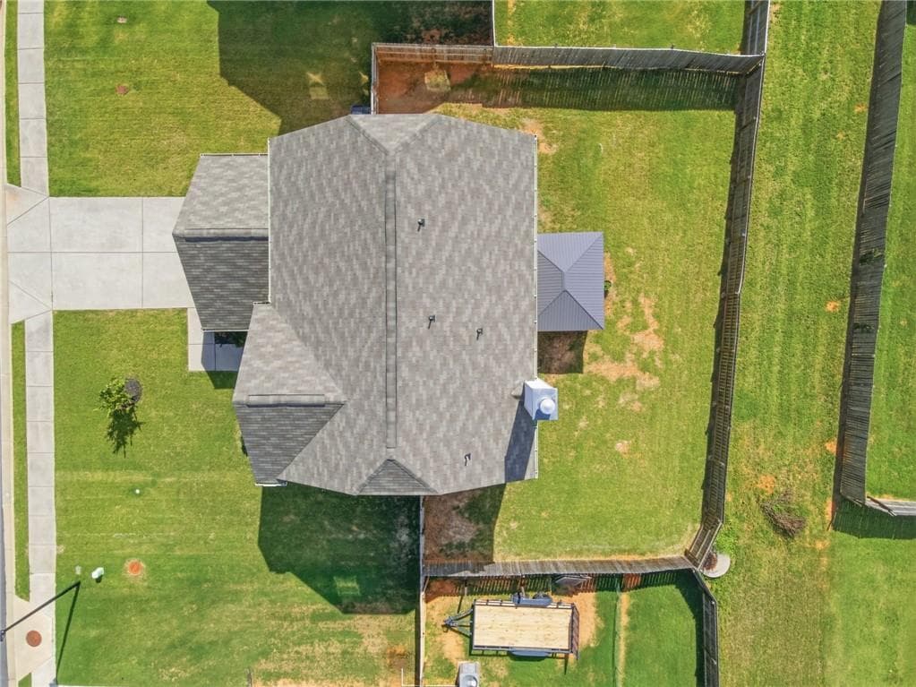4 bedroom, 3 bathroom, 1,940 sq ft single family residence for sale at 17 Belfield Court, Adairsville, GA 30103 — photo 5