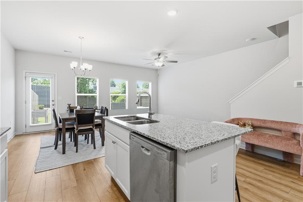 3 bedroom, 3 bathroom, 1,467 sq ft townhouse for rent at 330 Regent Park, Hoschton, GA 30548 for $1,950 a month — photo 8