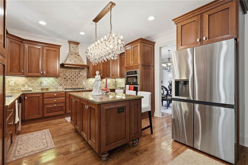 6 bedroom, 5 bathroom, 4,600 sq ft single family residence for sale at 7535 Antique Barn Avenue, Cumming, GA 30041 — photo 5