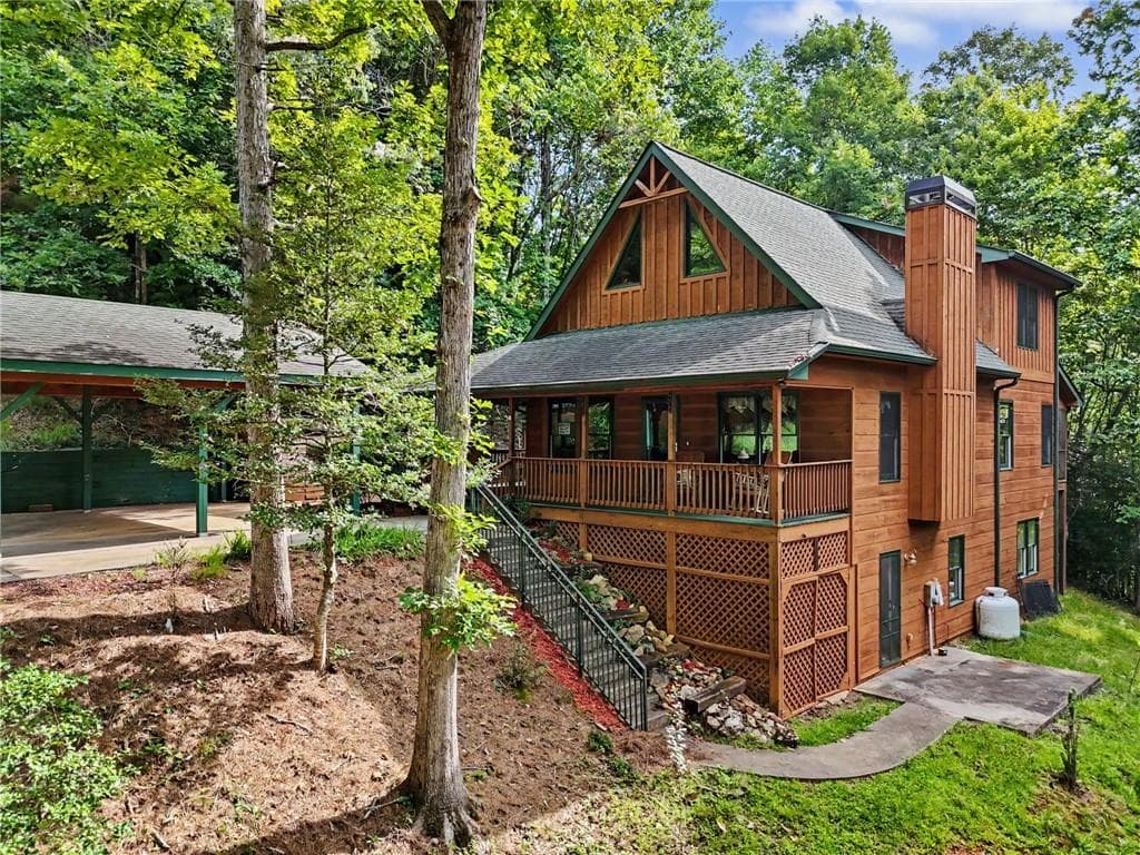3 bedroom, 3 bathroom, 2,778 sq ft single family residence under contract at 277 Wards Creek Drive, Dahlonega, GA 30533