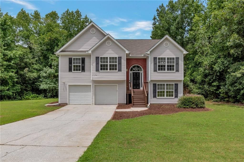 4 bedroom, 3 bathroom, 2,519 sq ft single family residence for sale at 1388 Sierra Ridge Place, Loganville, GA 30052 — photo 1 of 30