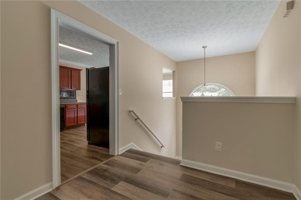 4 bedroom, 3 bathroom, 2,519 sq ft single family residence for sale at 1388 Sierra Ridge Place, Loganville, GA 30052 — photo 5
