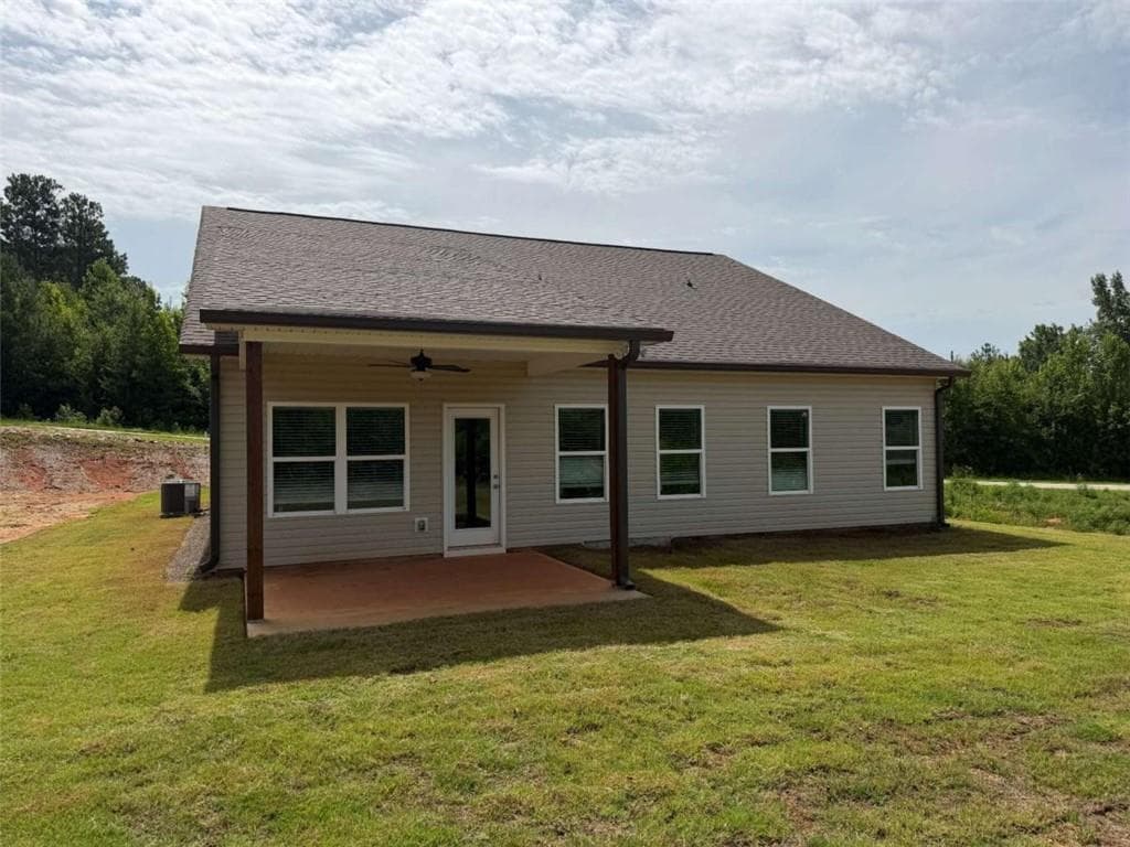 3 bedroom, 2 bathroom, 1,917 sq ft single family residence for sale at 771 Dortch Road, Eastanollee, GA 30538 — photo 4