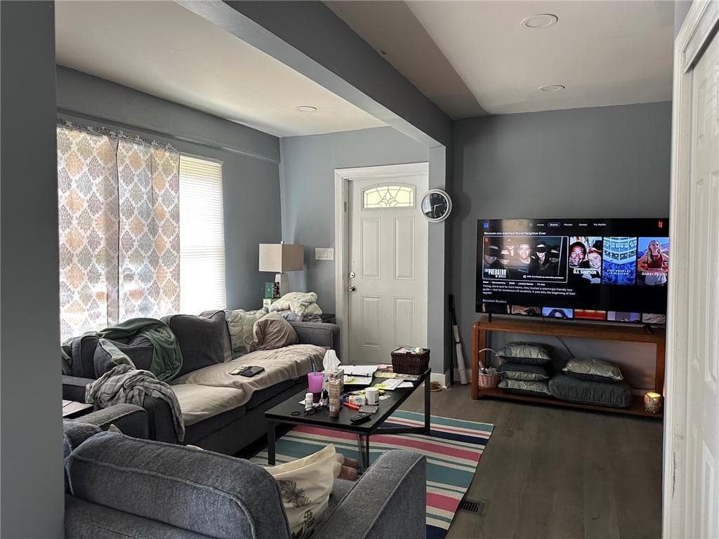 3 bedroom, 2 bathroom, 1,002 sq ft single family residence for sale at 800 West Avenue, Gainesville, GA 30501 — photo 6