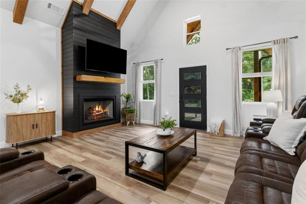 3 bedroom, 2 bathroom, 3,016 sq ft single family residence under contract at 381 Parks Drive, Ellijay, GA 30536 — photo 8