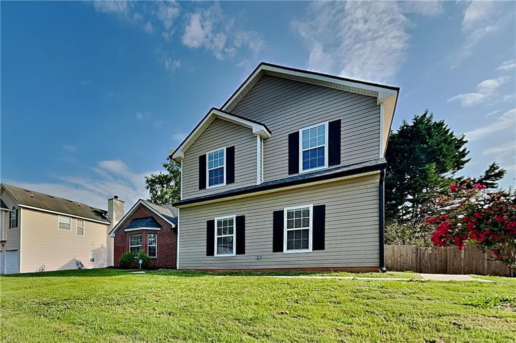 3 bedroom, 3 bathroom, 2,010 sq ft single family residence for rent at 4615 Duration Court, Snellville, GA 30039 for $2,125 a month — photo 1 of 19