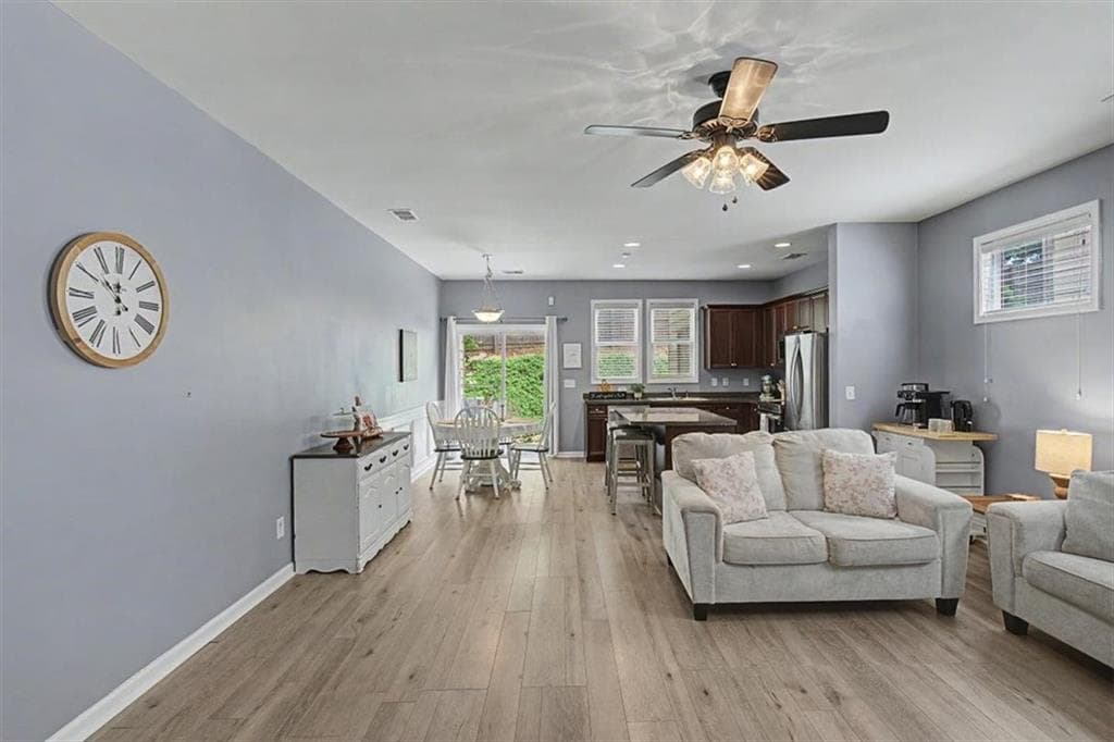 3 bedroom, 3 bathroom, 1,524 sq ft townhouse for sale at 3924 Cyrus Crest Circle, Kennesaw, GA 30152 — photo 8