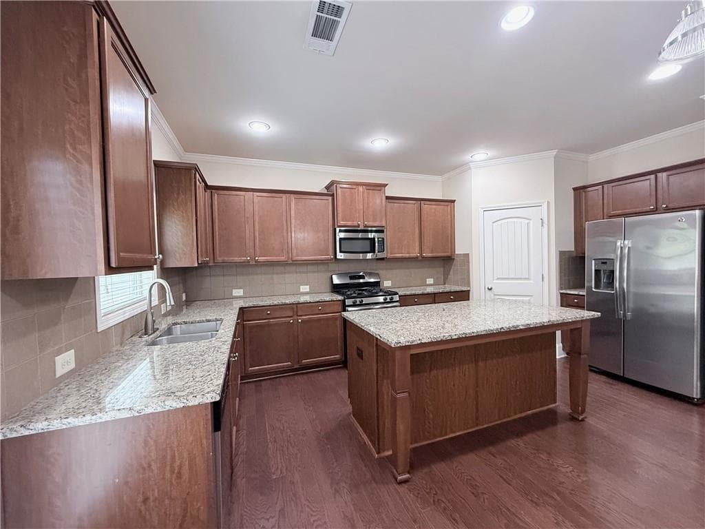 4 bedroom, 3 bathroom, 2,982 sq ft single family residence for rent at 1610 Apple Blossom Drive, Cumming, GA 30041 for $2,700 a month — photo 7