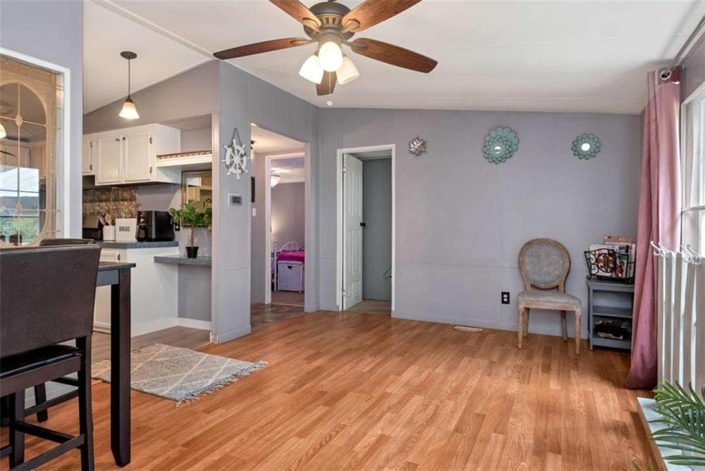 4 bedroom, 3 bathroom, 1,600 sq ft single family residence under contract at 615 Lewis Grindle Road, Dahlonega, GA 30533 — photo 3
