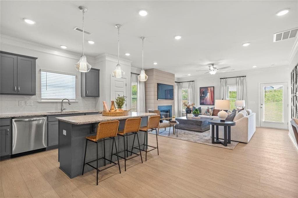 3 bedroom, 2 bathroom, 1,701 sq ft single family residence for sale at 102 Alcovy Trail, Calhoun, GA 30701 — photo 6