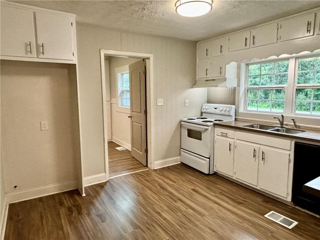3 bedroom, 2 bathroom, 1,200 sq ft single family residence for rent at 1791 Harbins Road, Dacula, GA 30019 for $1,750 a month — photo 6