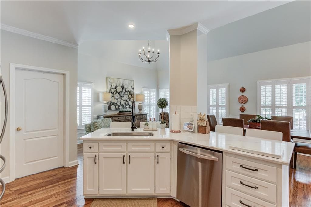 5 bedroom, 4 bathroom, 3,839 sq ft single family residence for sale at 281 Providence Club Drive, Monroe, GA 30656 — photo 3