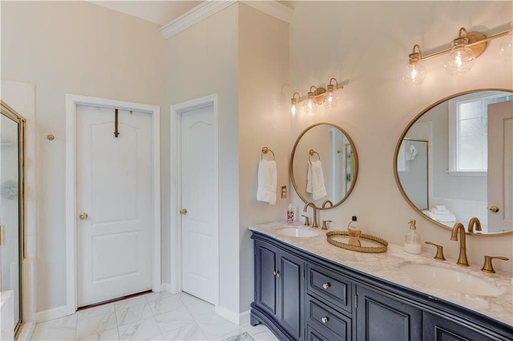 5 bedroom, 4 bathroom, 3,839 sq ft single family residence for sale at 281 Providence Club Drive, Monroe, GA 30656 — photo 4