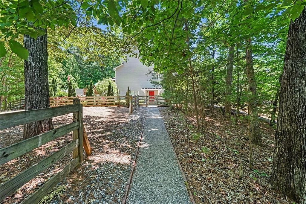 7 bedroom, 5 bathroom, 4,485 sq ft single family residence for sale at 52 White Oak Trail, Dahlonega, GA 30533 — photo 4