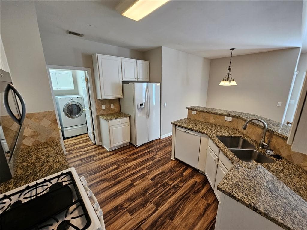 3 bedroom, 3 bathroom, 2,207 sq ft single family residence for rent at 1550 Argonne Lane, Alpharetta, GA 30004 for $3,200 a month — photo 4