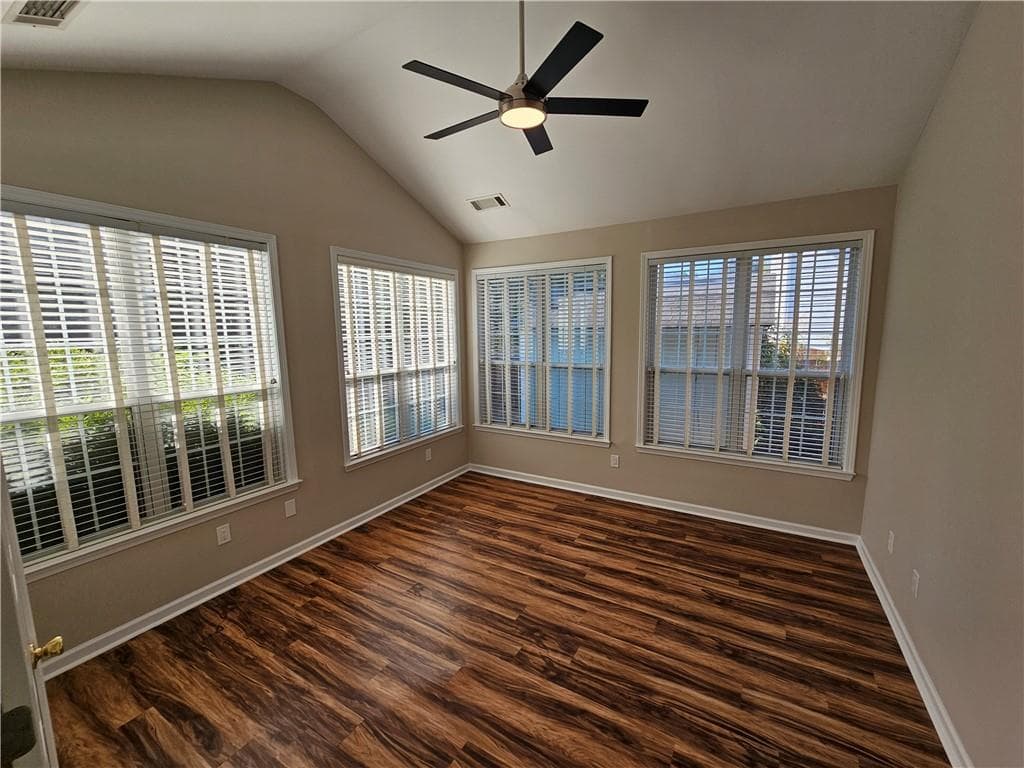 3 bedroom, 3 bathroom, 2,207 sq ft single family residence for rent at 1550 Argonne Lane, Alpharetta, GA 30004 for $3,200 a month — photo 8