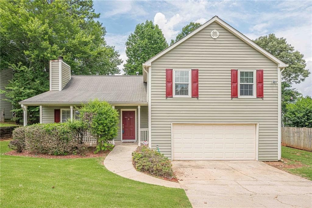 3 bedroom, 3 bathroom, 1,776 sq ft single family residence for sale at 4841 Wilkie Way, Acworth, GA 30102