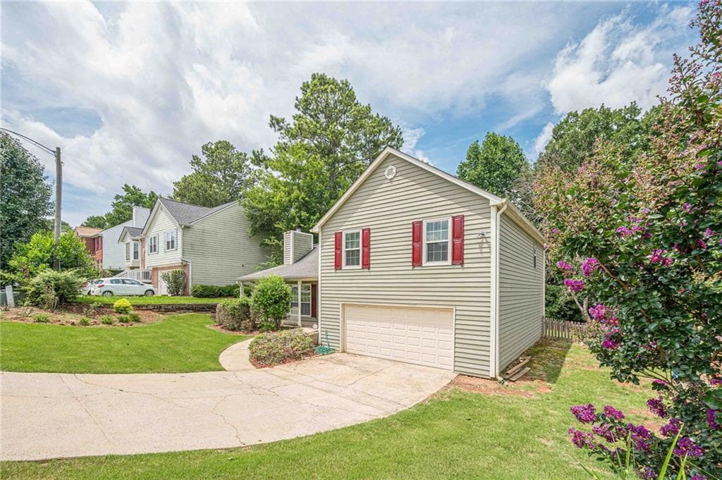 3 bedroom, 3 bathroom, 1,776 sq ft single family residence for sale at 4841 Wilkie Way, Acworth, GA 30102 — photo 5