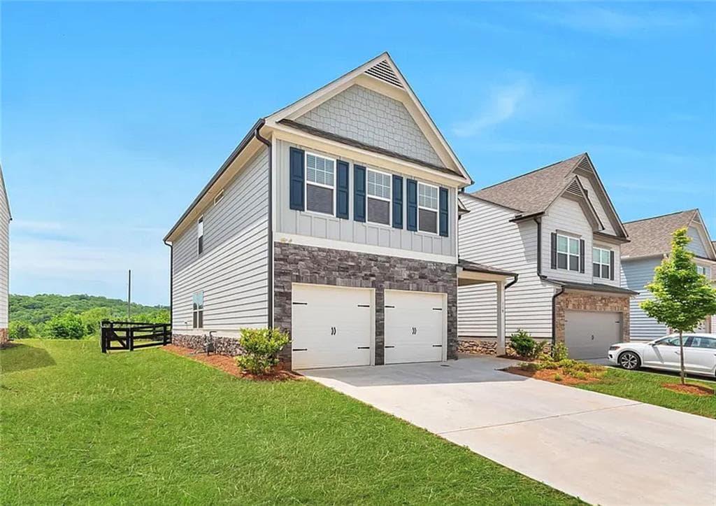 4 bedroom, 3 bathroom, 2,160 sq ft single family residence for rent at 118 Briarwood Drive, Dawsonville, GA 30534 for $2,400 a month — photo 1 of 19