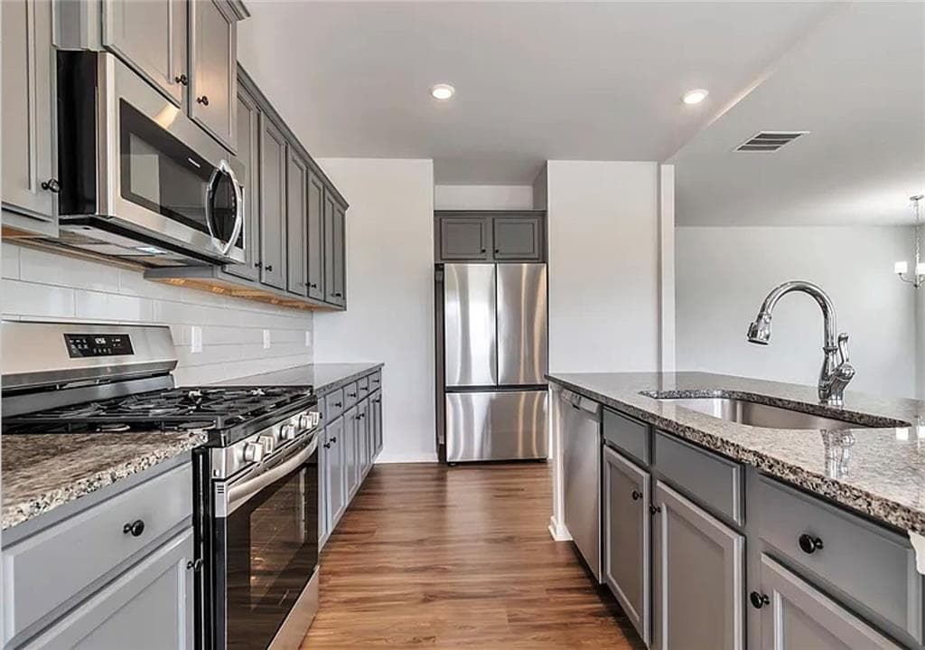 4 bedroom, 3 bathroom, 2,160 sq ft single family residence for rent at 118 Briarwood Drive, Dawsonville, GA 30534 for $2,400 a month — photo 5