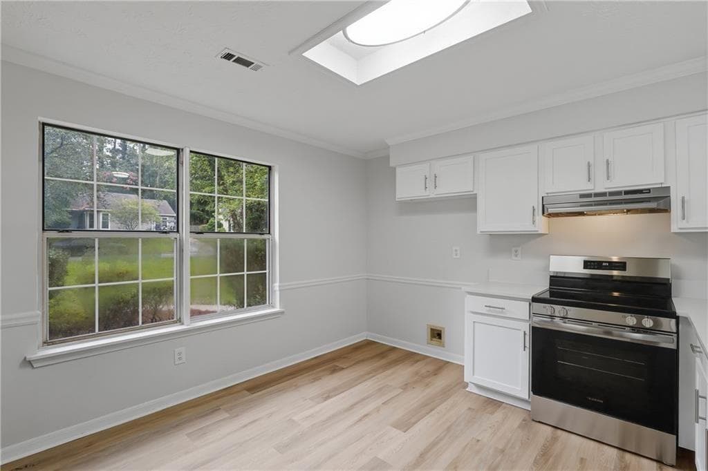 3 bedroom, 2 bathroom, 1,255 sq ft single family residence under contract at 307 Wood Ridge, Peachtree City, GA 30269 — photo 5
