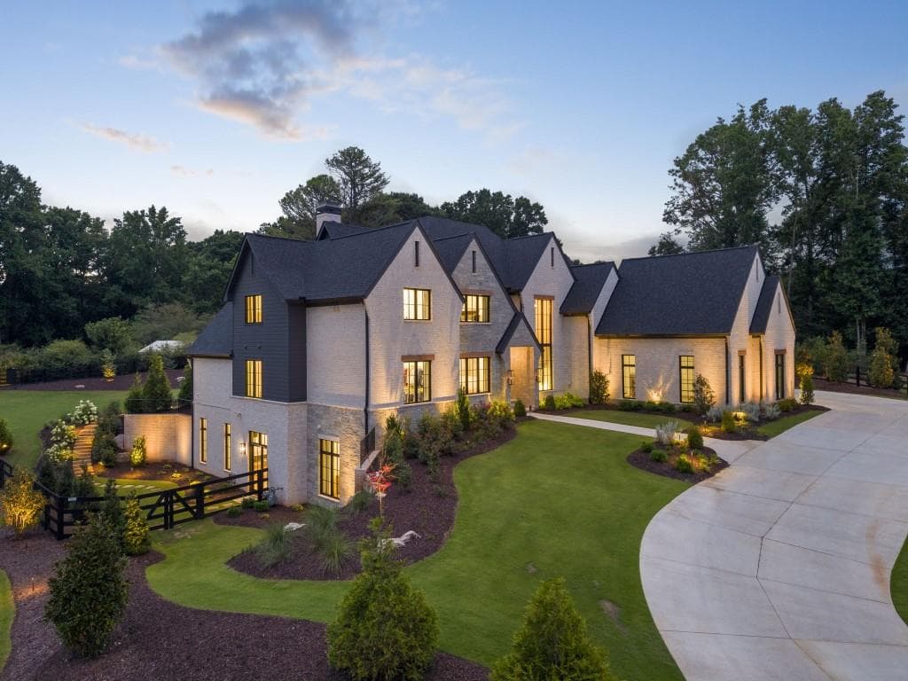 6 bedroom, 8 bathroom, 8,000 sq ft single family residence for sale at 1022 Lyndon Lane, Milton, GA 30004 — photo 2