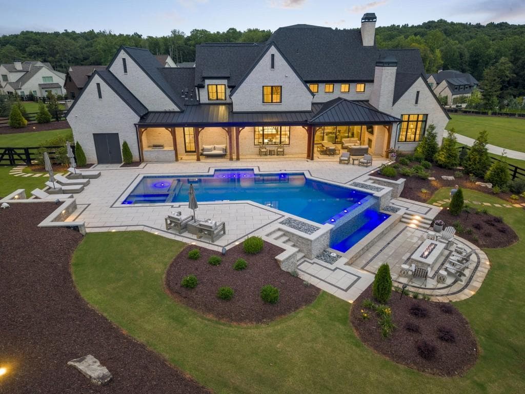 6 bedroom, 8 bathroom, 8,000 sq ft single family residence for sale at 1022 Lyndon Lane, Milton, GA 30004 — photo 3