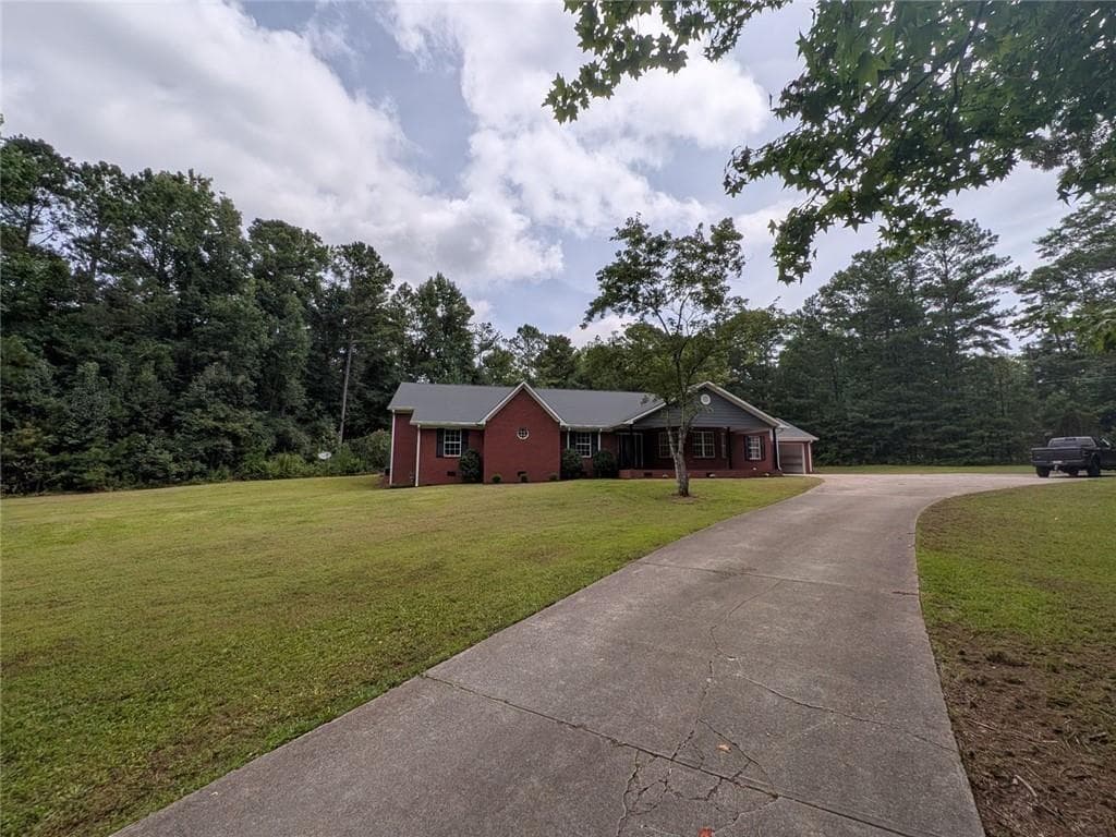 4 bedroom, 5 bathroom, 3,951 sq ft single family residence under contract at 2165 Bakers Bridge Road, Douglasville, GA 30134 — photo 7