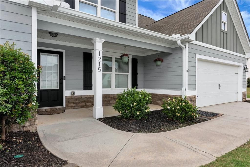 4 bedroom, 3 bathroom, 2,215 sq ft single family residence under contract at 1215 Foster Road, Statham, GA 30666 — photo 3