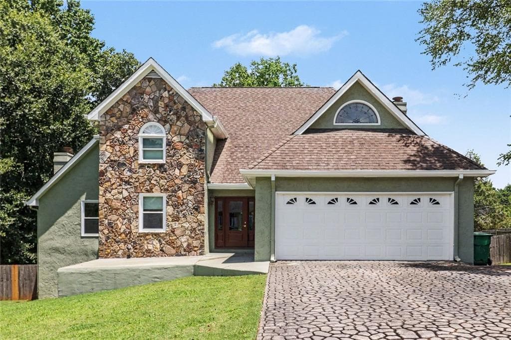 4 bedroom, 4 bathroom, 4,751 sq ft single family residence for sale at 3439 Grist Mill Court, Peachtree Corners, GA 30096 — photo 4