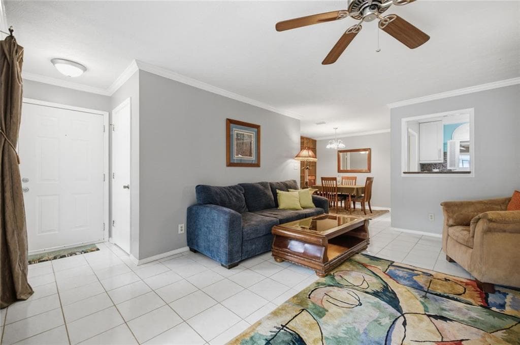 2 bedroom, 2 bathroom, 1,244 sq ft condominium for sale at 402 Olde Mill Lane 402, Norcross, GA 30093 — photo 4