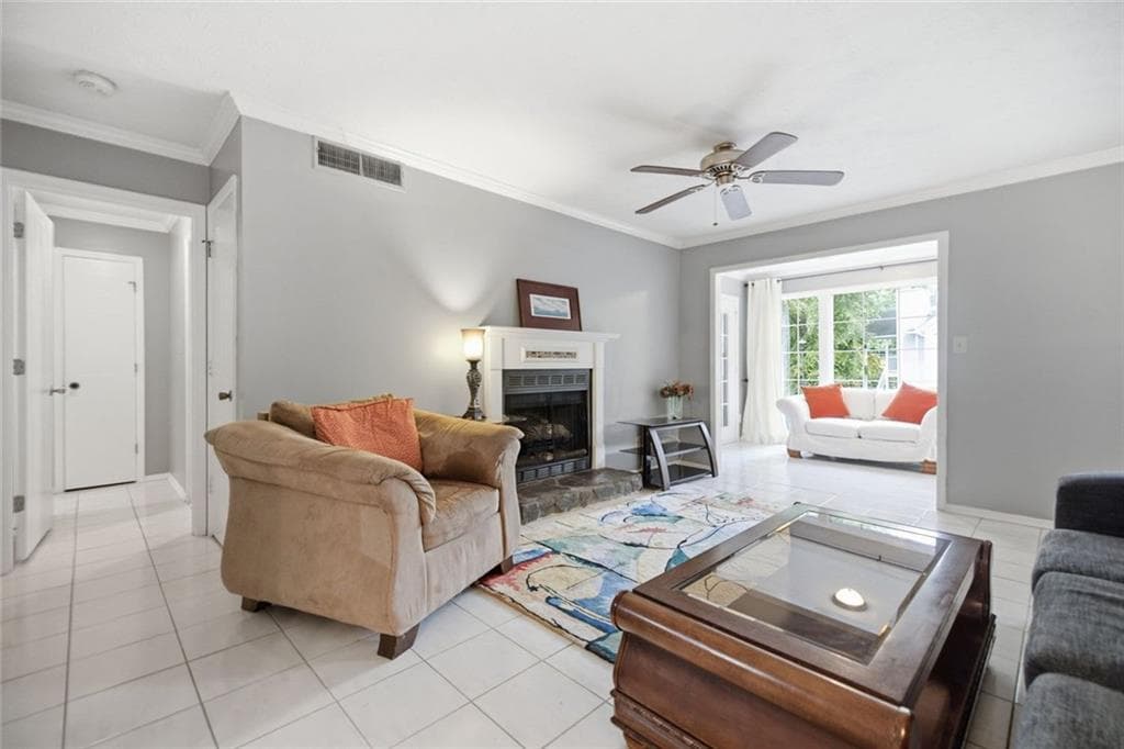 2 bedroom, 2 bathroom, 1,244 sq ft condominium for sale at 402 Olde Mill Lane 402, Norcross, GA 30093 — photo 5