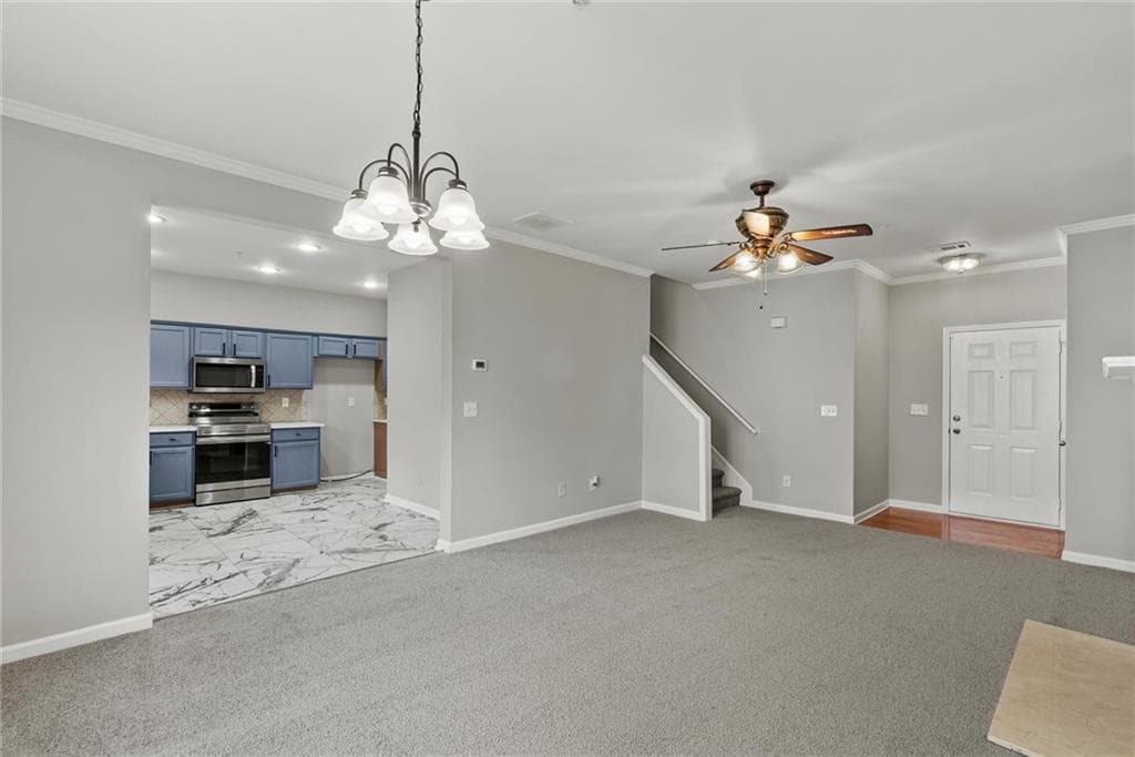 3 bedroom, 3 bathroom, 2,003 sq ft single family residence under contract at 2219 Palomino Lane, Conyers, GA 30012 — photo 7