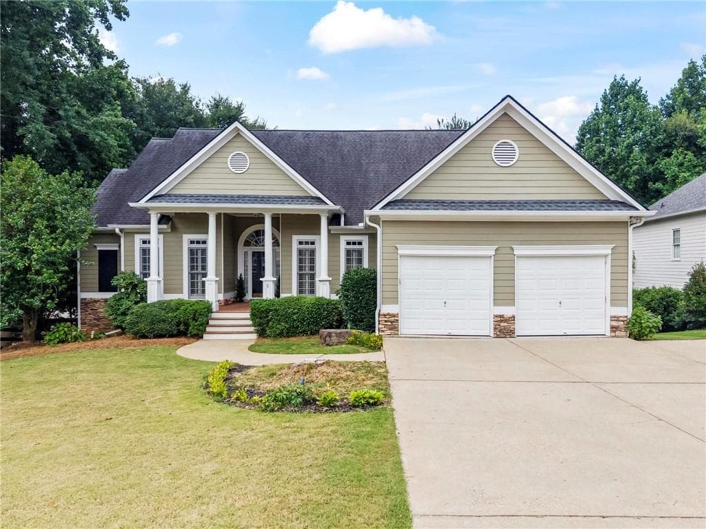 5 bedroom, 5 bathroom, 3,883 sq ft single family residence for sale at 203 Glenhaven Way, Woodstock, GA 30188 — photo 2