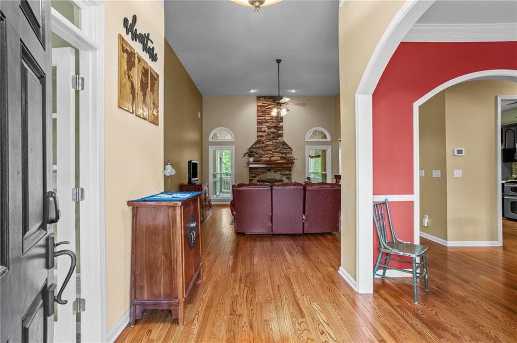 5 bedroom, 5 bathroom, 3,883 sq ft single family residence for sale at 203 Glenhaven Way, Woodstock, GA 30188 — photo 4