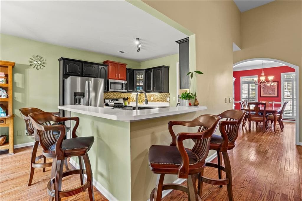 5 bedroom, 5 bathroom, 3,883 sq ft single family residence for sale at 203 Glenhaven Way, Woodstock, GA 30188 — photo 8