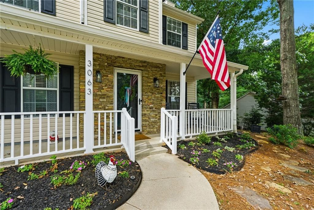 3 bedroom, 3 bathroom, 1,648 sq ft single family residence for sale at 3063 Rockview Drive, Loganville, GA 30052 — photo 4