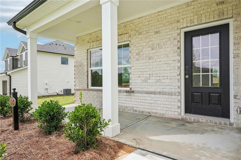 4 bedroom, 3 bathroom, 2,465 sq ft single family residence under contract at 703 Cargile Court, Villa Rica, GA 30180 — photo 5