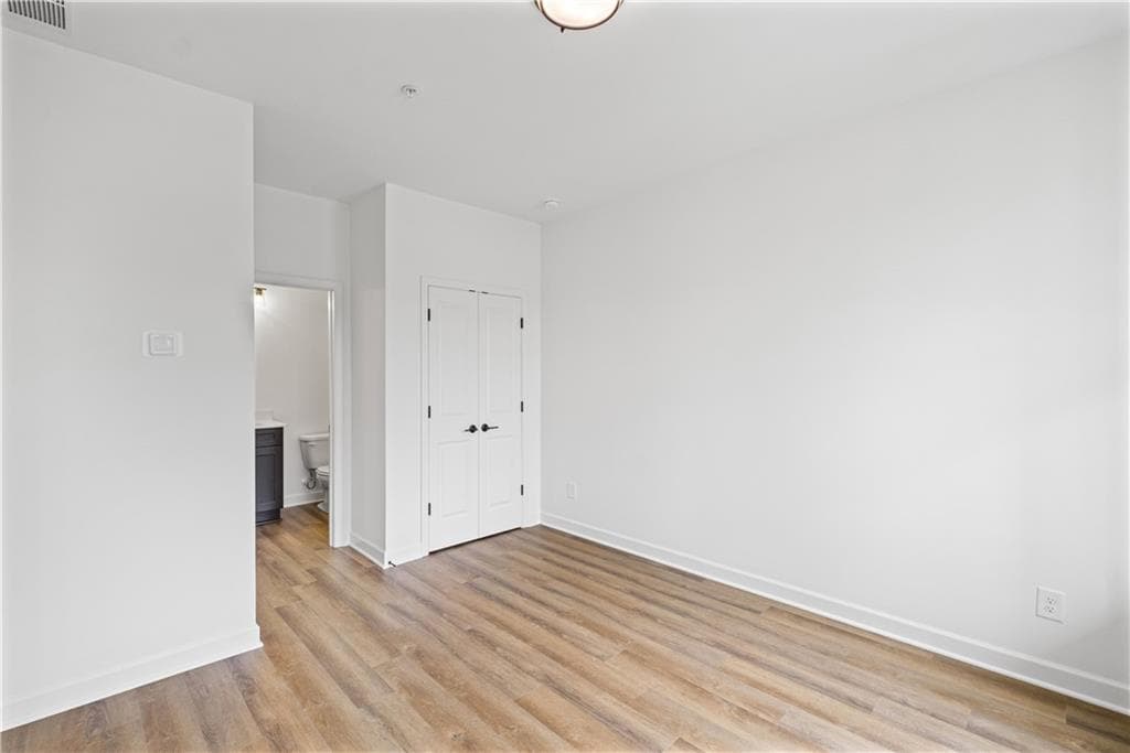 3 bedroom, 3 bathroom, 1,912 sq ft townhouse for sale at 236 Village Overlook L3, Canton, GA 30114 — photo 9