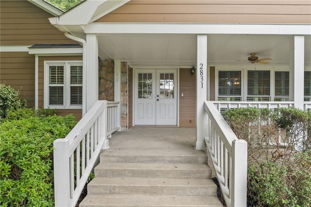 3 bedroom, 2 bathroom, 2,001 sq ft single family residence for sale at 2831 Georgian Terrace, Marietta, GA 30068 — photo 7