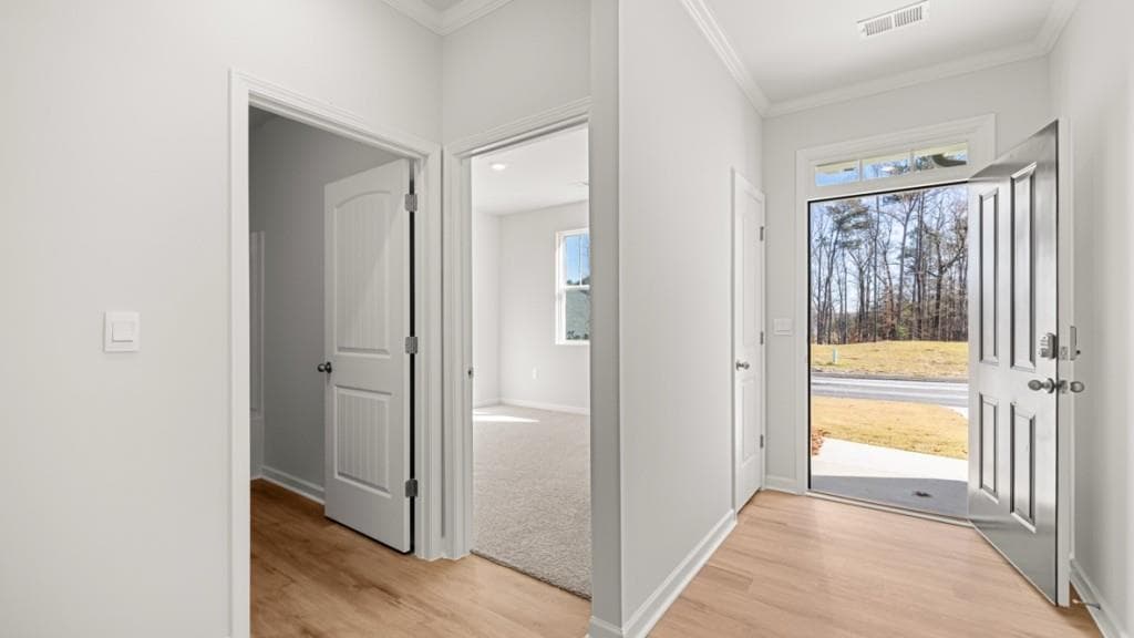 4 bedroom, 3 bathroom, 1,863 sq ft single family residence under contract at 3882 Donetta Drive, Atlanta, GA 30349 — photo 4
