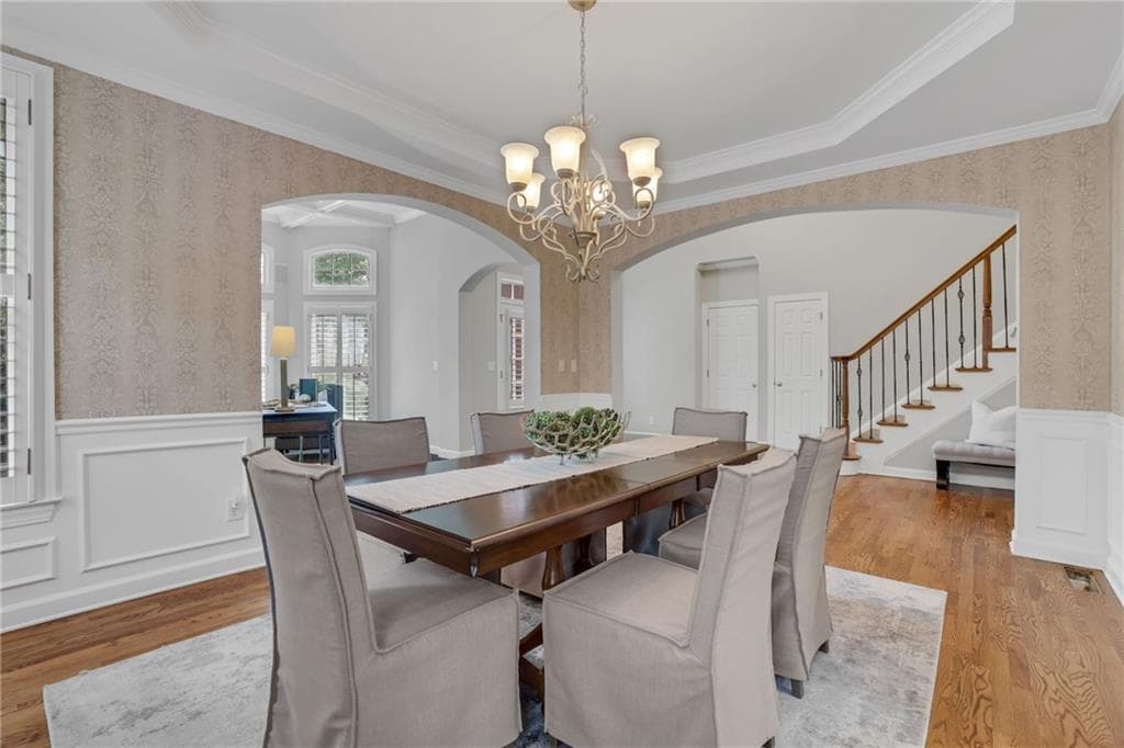 5 bedroom, 5 bathroom, 5,473 sq ft single family residence for sale at 5304 Davenport Manor, Cumming, GA 30041 — photo 8