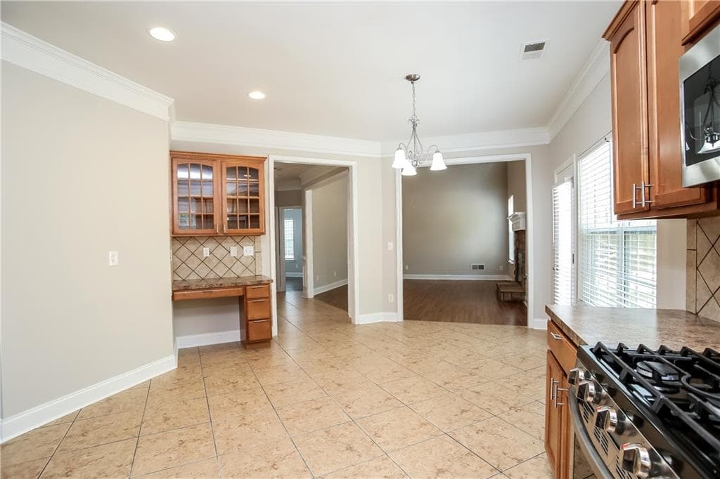 4 bedroom, 3 bathroom, 2,424 sq ft single family residence for rent at 121 Arena Trail, Dallas, GA 30157 for $2,105 a month — photo 4