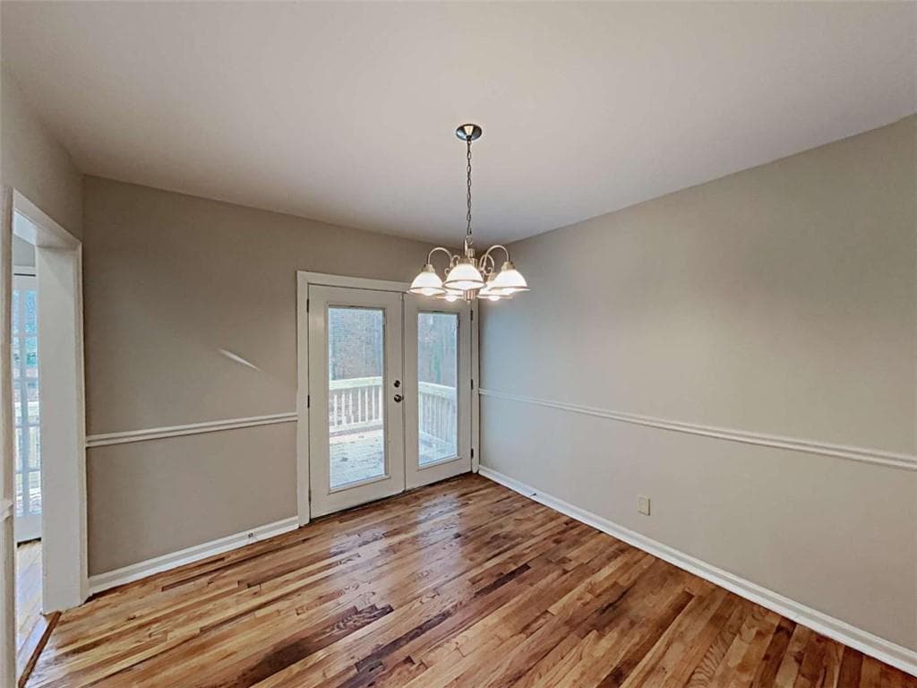 3 bedroom, 2 bathroom, 1,404 sq ft single family residence under contract at 2004 Vicksburg Trail, Woodstock, GA 30189 — photo 10