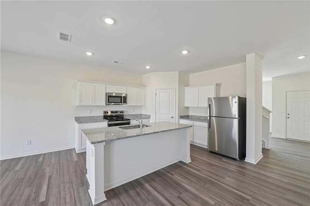 4 bedroom, 3 bathroom, 2,406 sq ft single family residence under contract at 188 Galilee Lane, Bethlehem, GA 30620 — photo 7