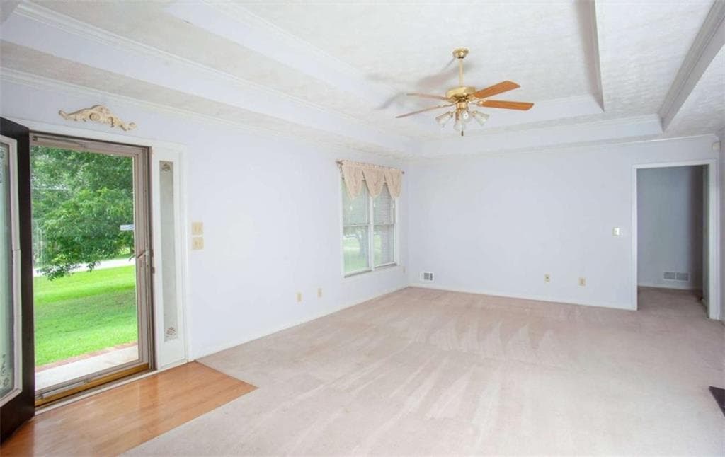 3 bedroom, 2 bathroom, 1,997 sq ft single family residence for sale at 125 Wedgefield Drive, Mcdonough, GA 30252 — photo 6