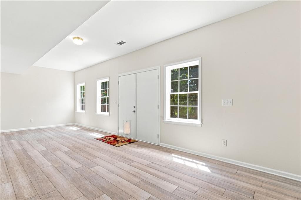 6 bedroom, 4 bathroom, 3,740 sq ft single family residence for sale at 1039 Avery Creek Drive, Woodstock, GA 30188 — photo 10