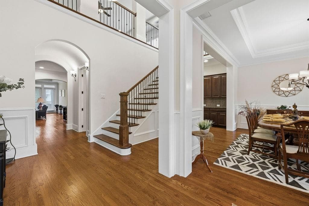 6 bedroom, 6 bathroom, 5,301 sq ft single family residence for sale at 4786 Olde Village Cove, Dunwoody, GA 30338 — photo 5
